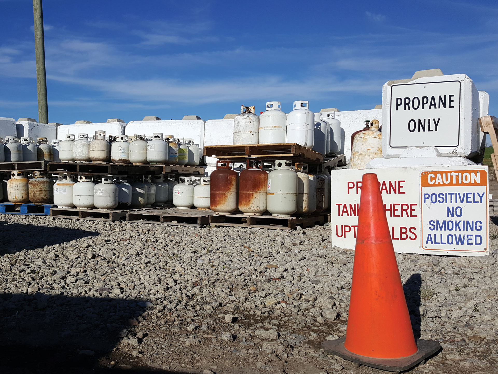 Household Hazardous Waste - Foothills Landfill & Resource Recovery Centre